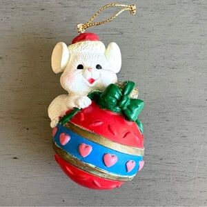VTG Enesco Ornament Lustre Fame Christmas Mouse On Tree Ornament 1992 Holiday